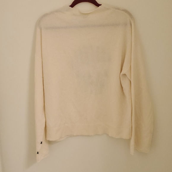 360 Cashmere Sweater - Picture 4 of 5